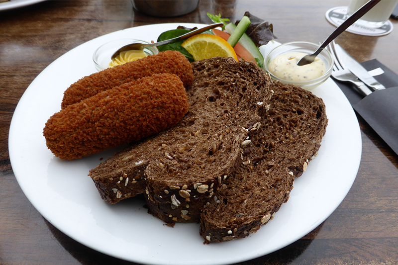 Garnaalkroketten met Vlaams oud bruin
